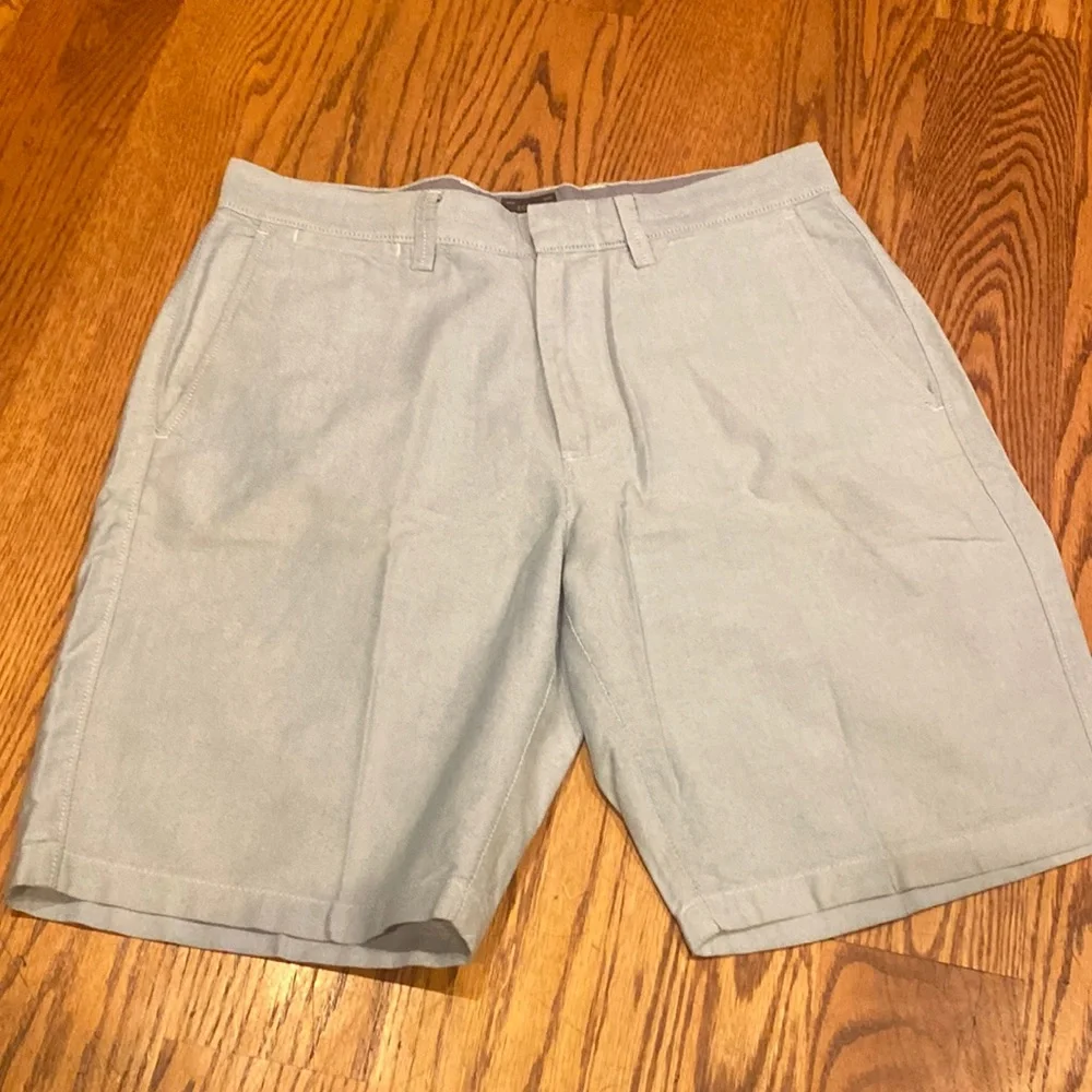 J Crew Mens Shorts Blue Oxford Cloth 30” Waist 9” Inseam Club Preppy Classic
